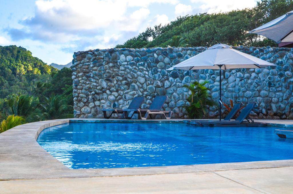 Pagua Bay House - Oceanfront Cabana'S Marigot Eksteriør bilde