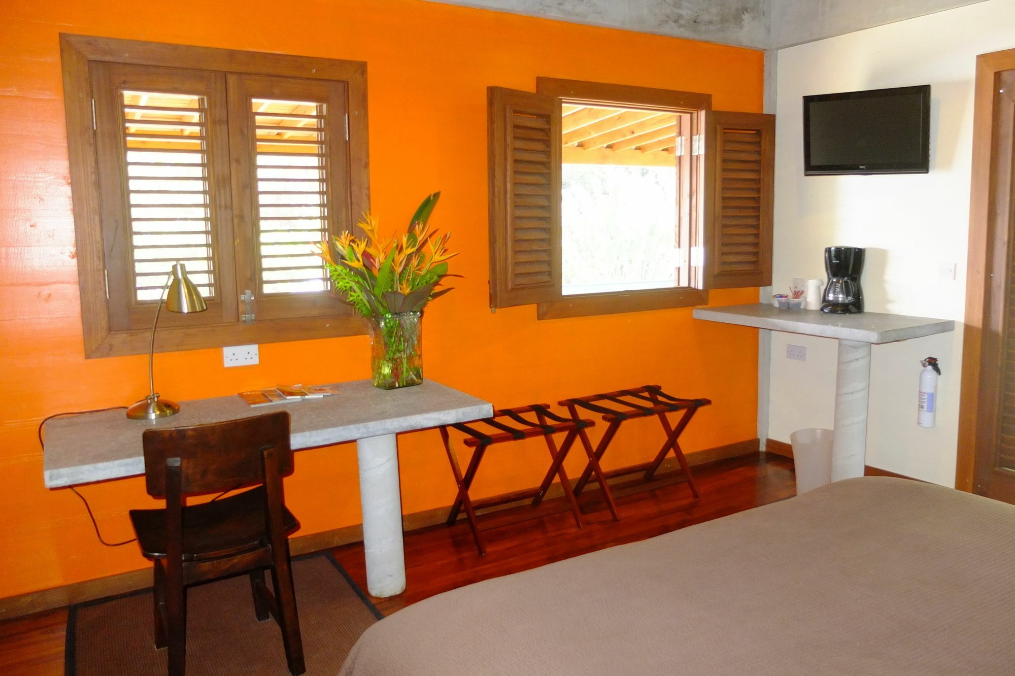 Pagua Bay House - Oceanfront Cabana'S Marigot Eksteriør bilde